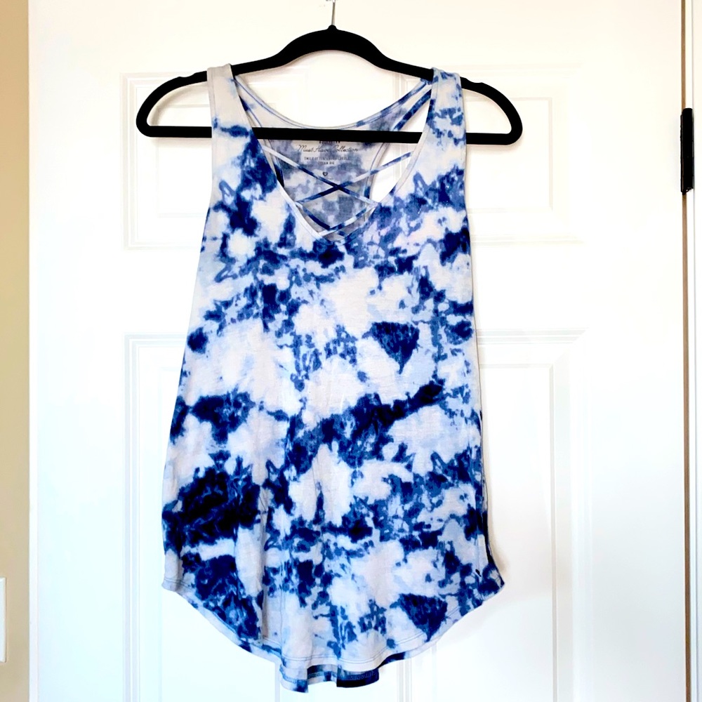 Blue tie-dye cris cross v-neck tank top